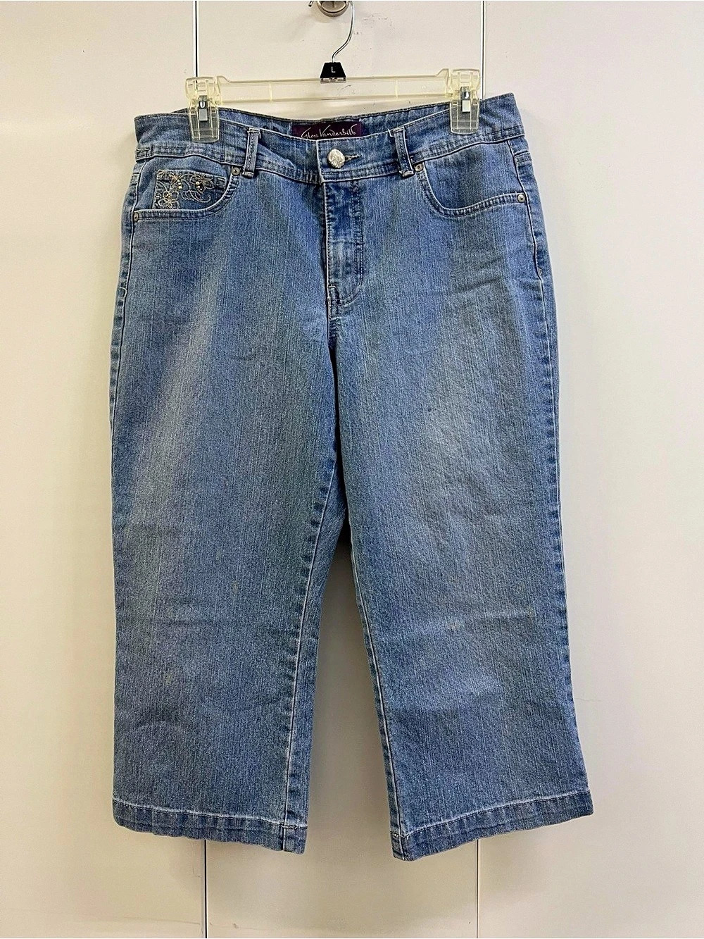 Gloria Vanderbilt Amanda Embroidered Capri Jeans Blue Medium
